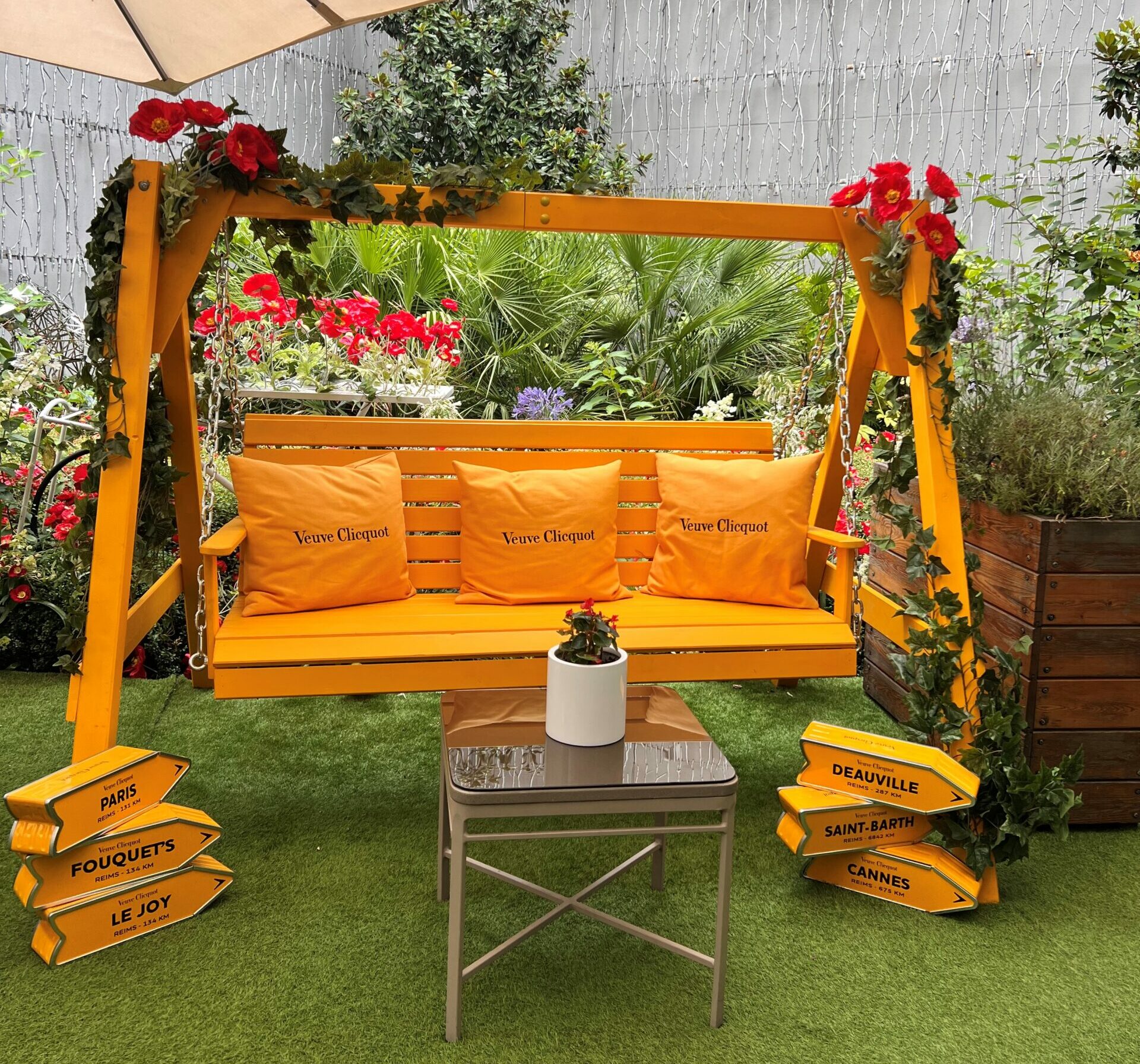 Veuve Cliquot - Terrasse au Fouquet’s Paris