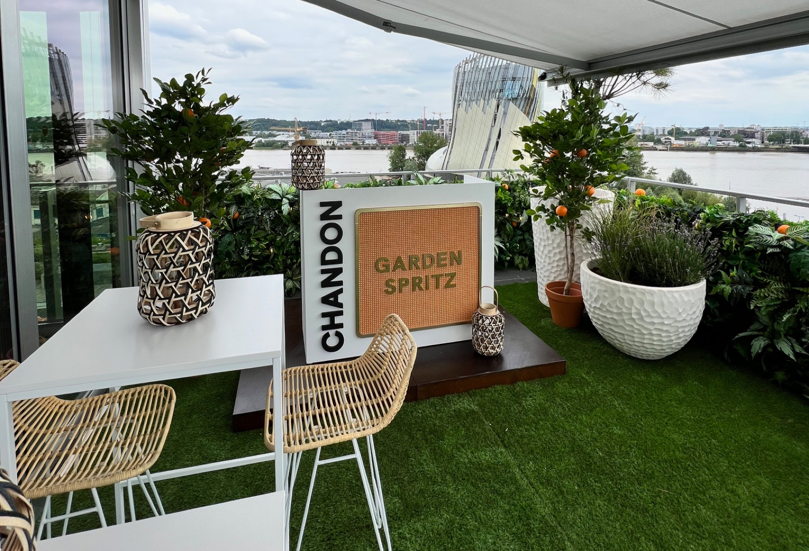 Chandon Garden Spritz - Terrasse au Fouquet’s Paris