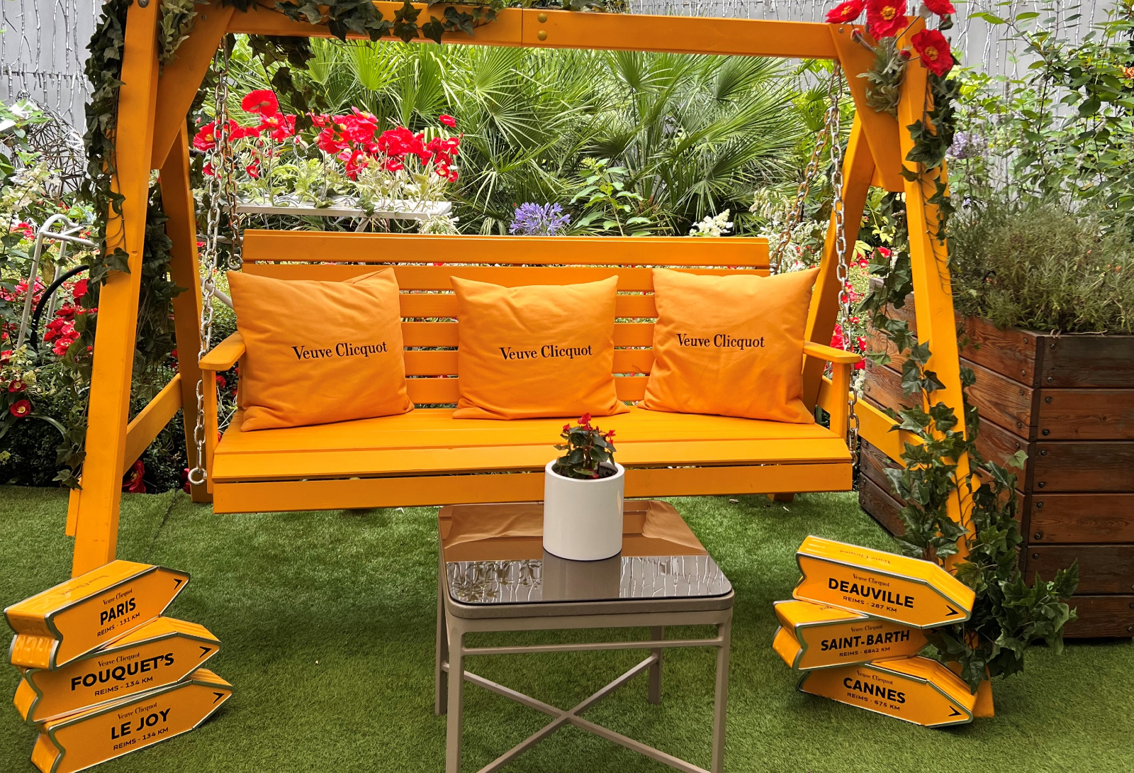 Veuve Cliquot - Terrasse au Fouquet’s Paris