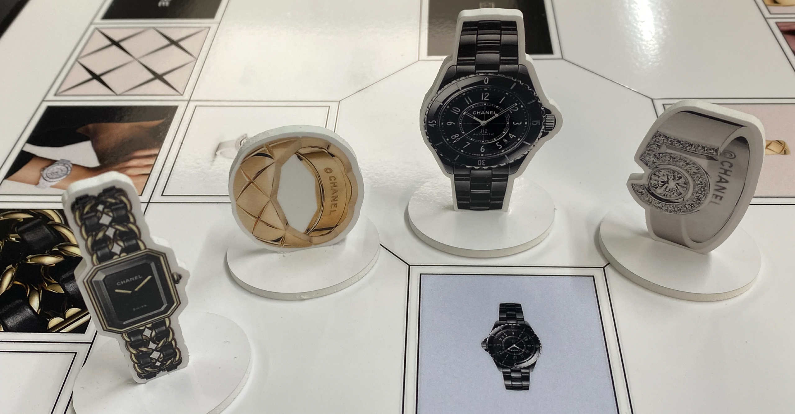 Watch & fine Jewelery Chanel - Support de communication avec un jeu sur mesure